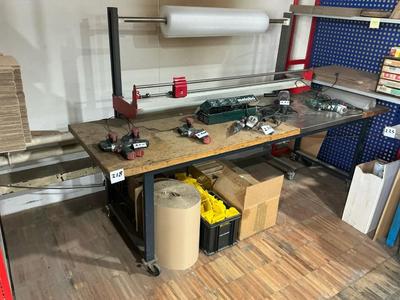 Immagine panoramica di mobile packaging station